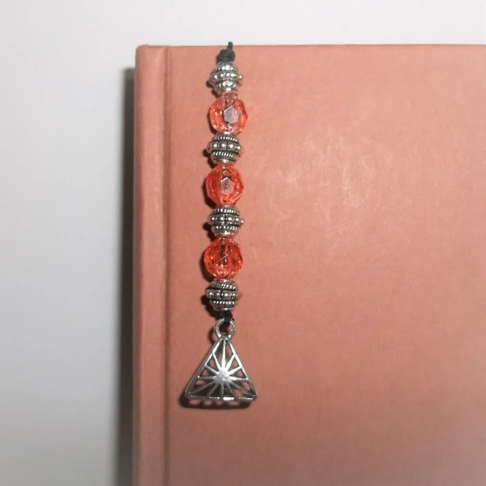 New Bookmark Bookmarker Handmade Beaded Book Thong Marker Gift Idea Reading 8205